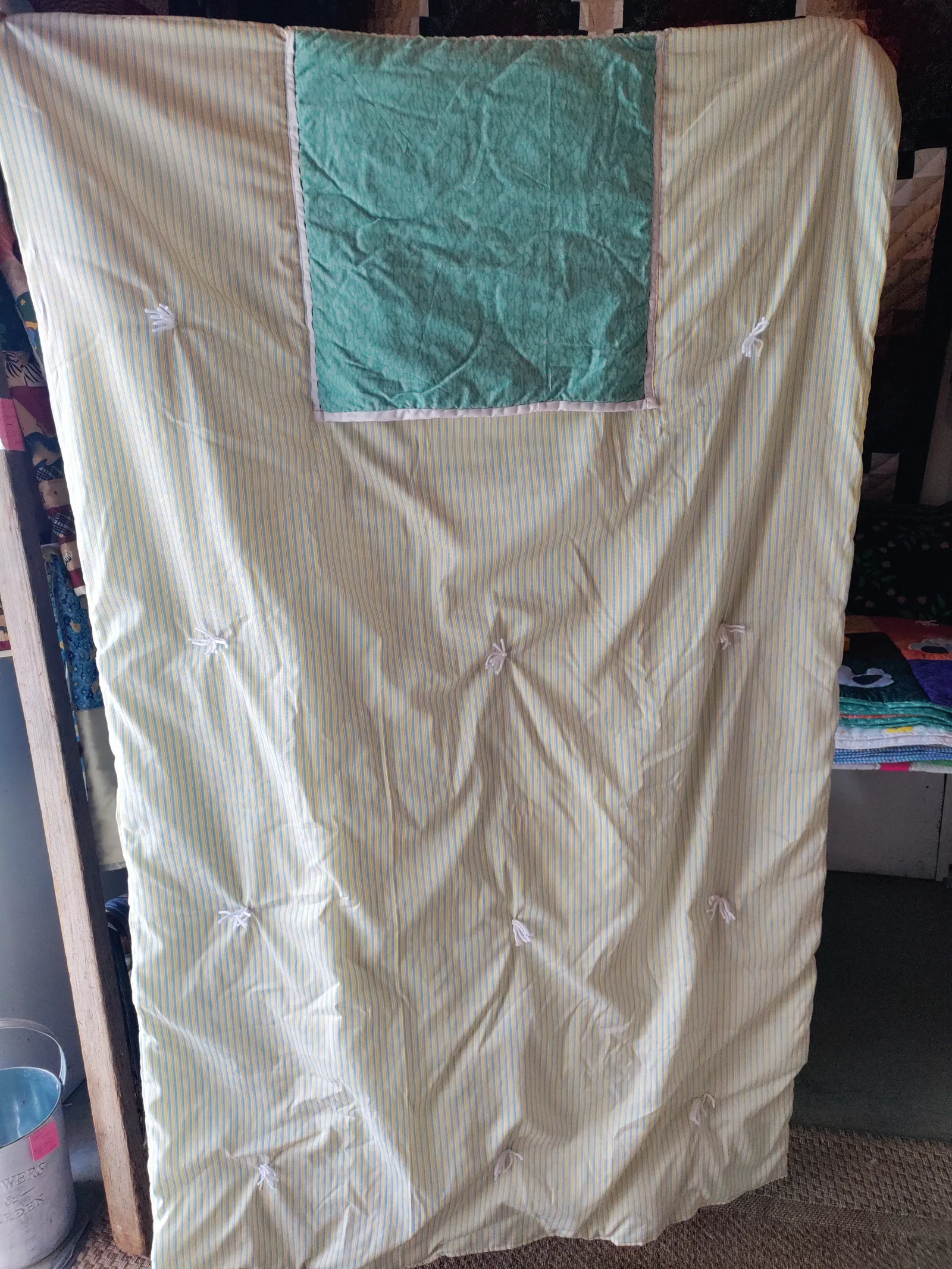 Quillows : Pennsylvania Dutch Hand-Made Pillow & Quilt,  Direct from Amish Family.  Save 20-40% vs. Stores
