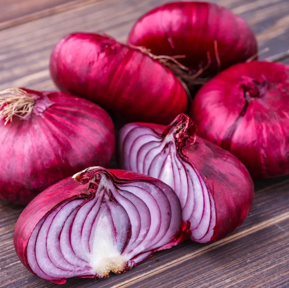Red Onions: Chemical-free, Hand-picked in Pennsylvania, A Great Source of Quercetin
