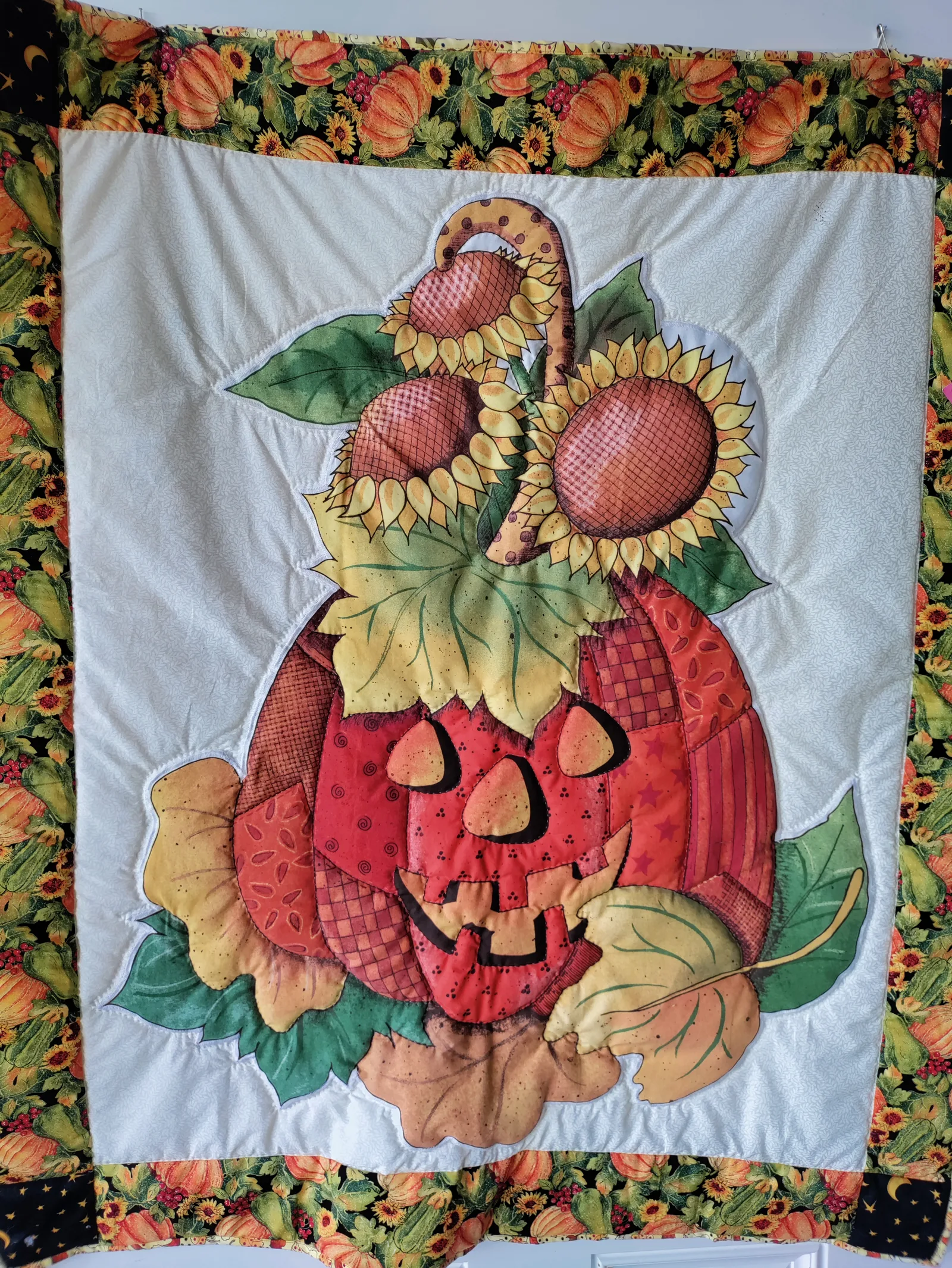 Fall Quilt: Pennsylvania Dutch Hand-Made Quilt, Direct from Amish Family. Save 20-40% vs. Stores